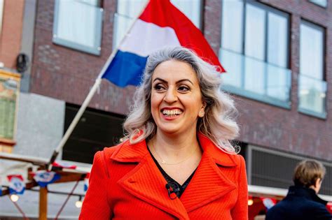 turkse vrouw tweede kamer|Krijgt Nederland voor het eerst een vrouw als ...